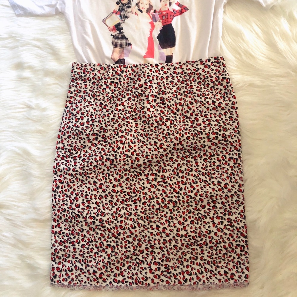 Leopard print skirt. Size 9/10